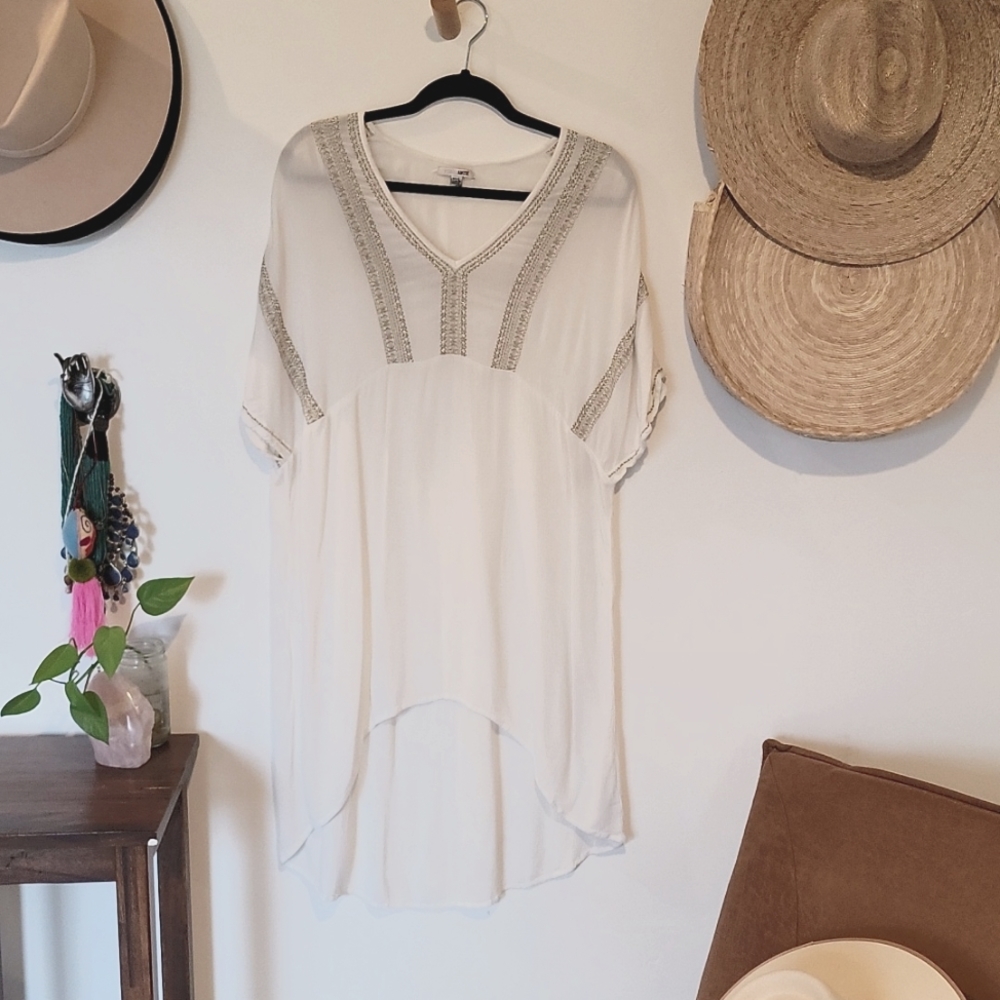 White, sheer swimsuit coverup size small by Amuse Society